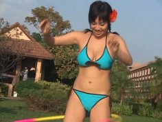 Romantic pale skin Asian Makoto Ishikawa flashes her body in bikini